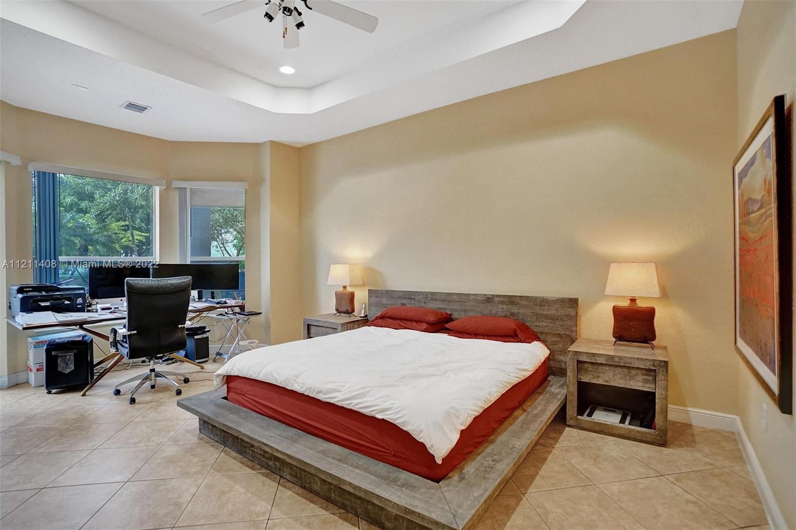 SUNSET LAKES PLAT THREE - Residential Lease