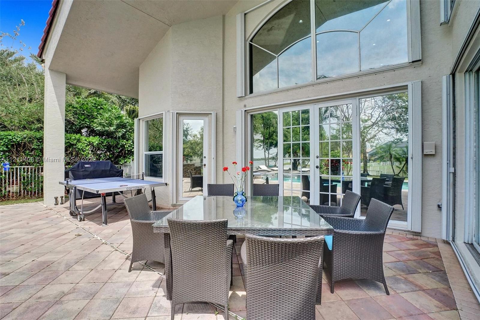 SUNSET LAKES PLAT THREE - Residential Lease