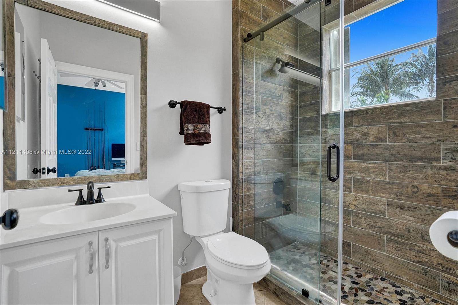 SUNSET LAKES PLAT THREE - Residential Lease