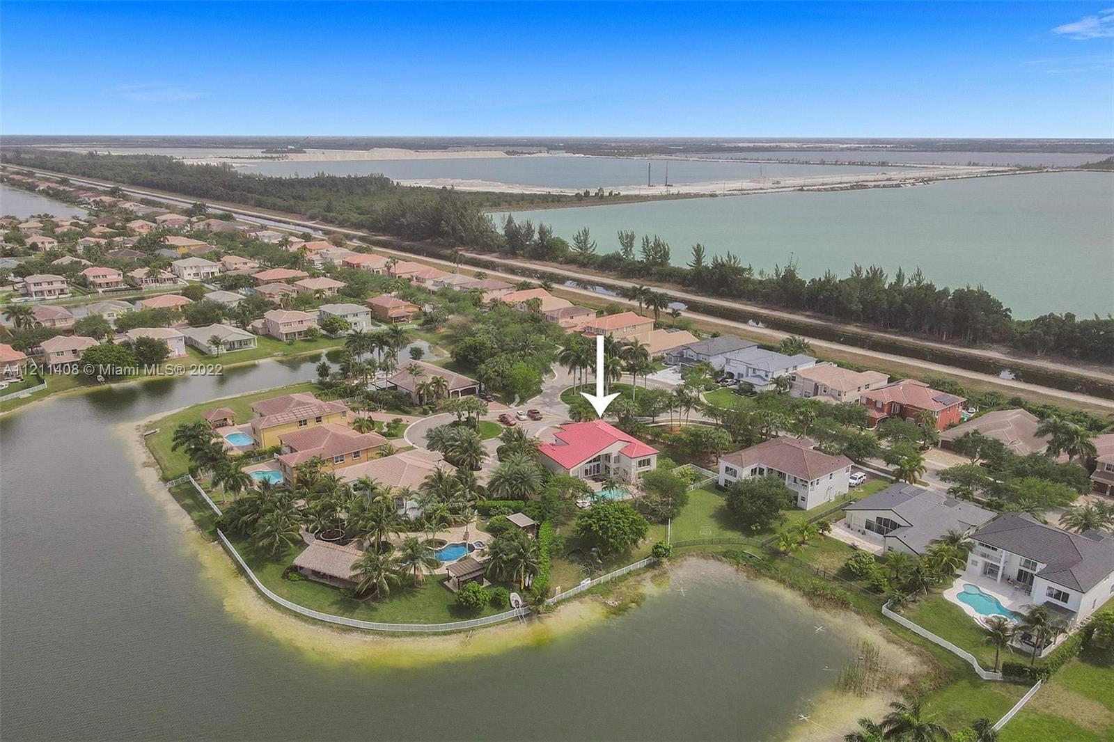 SUNSET LAKES PLAT THREE - Residential Lease