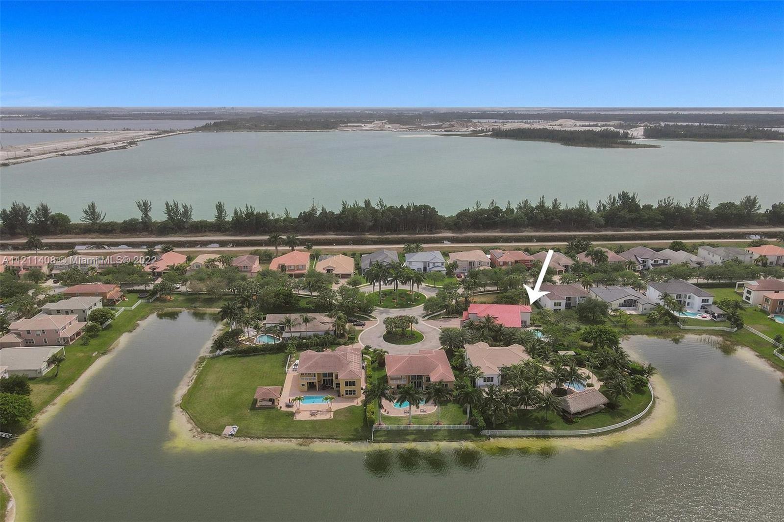 SUNSET LAKES PLAT THREE - Residential Lease