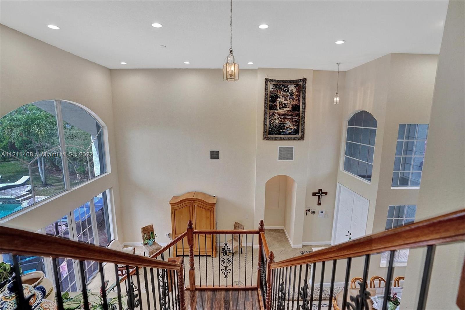 SUNSET LAKES PLAT THREE - Residential Lease