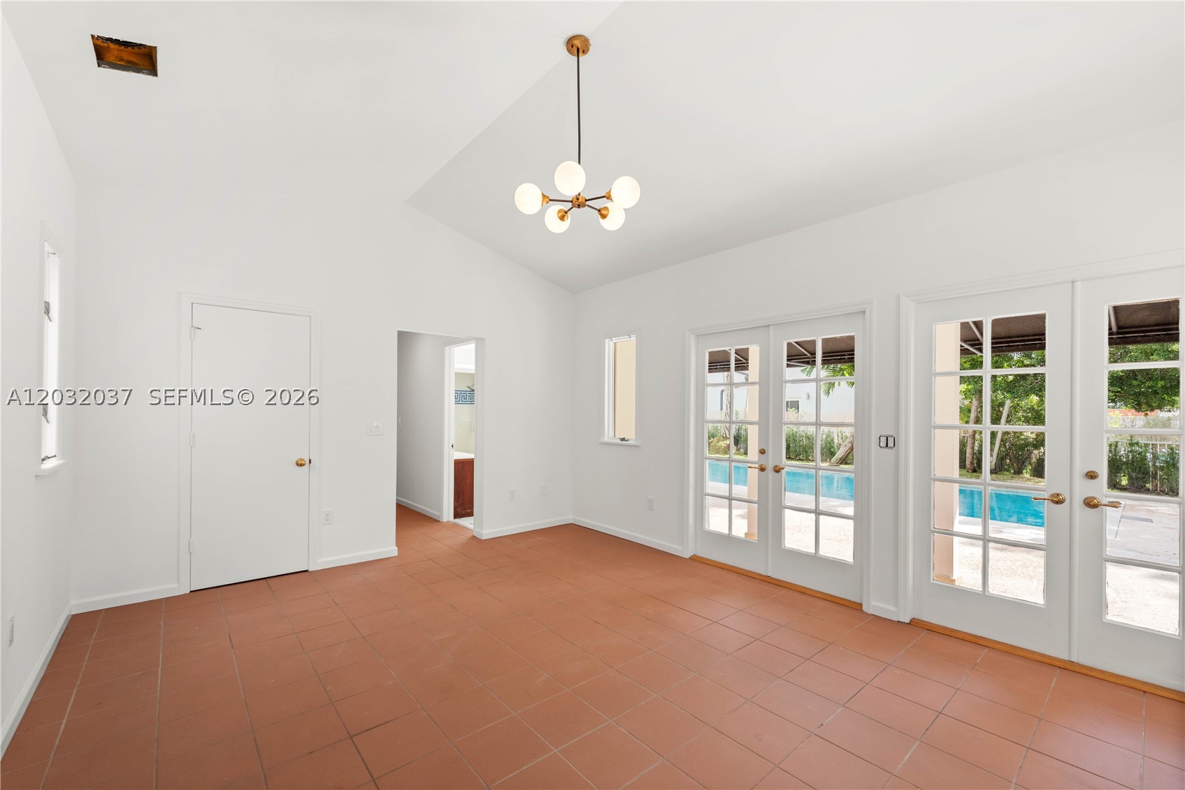 BRICKELL ESTATES - Residential