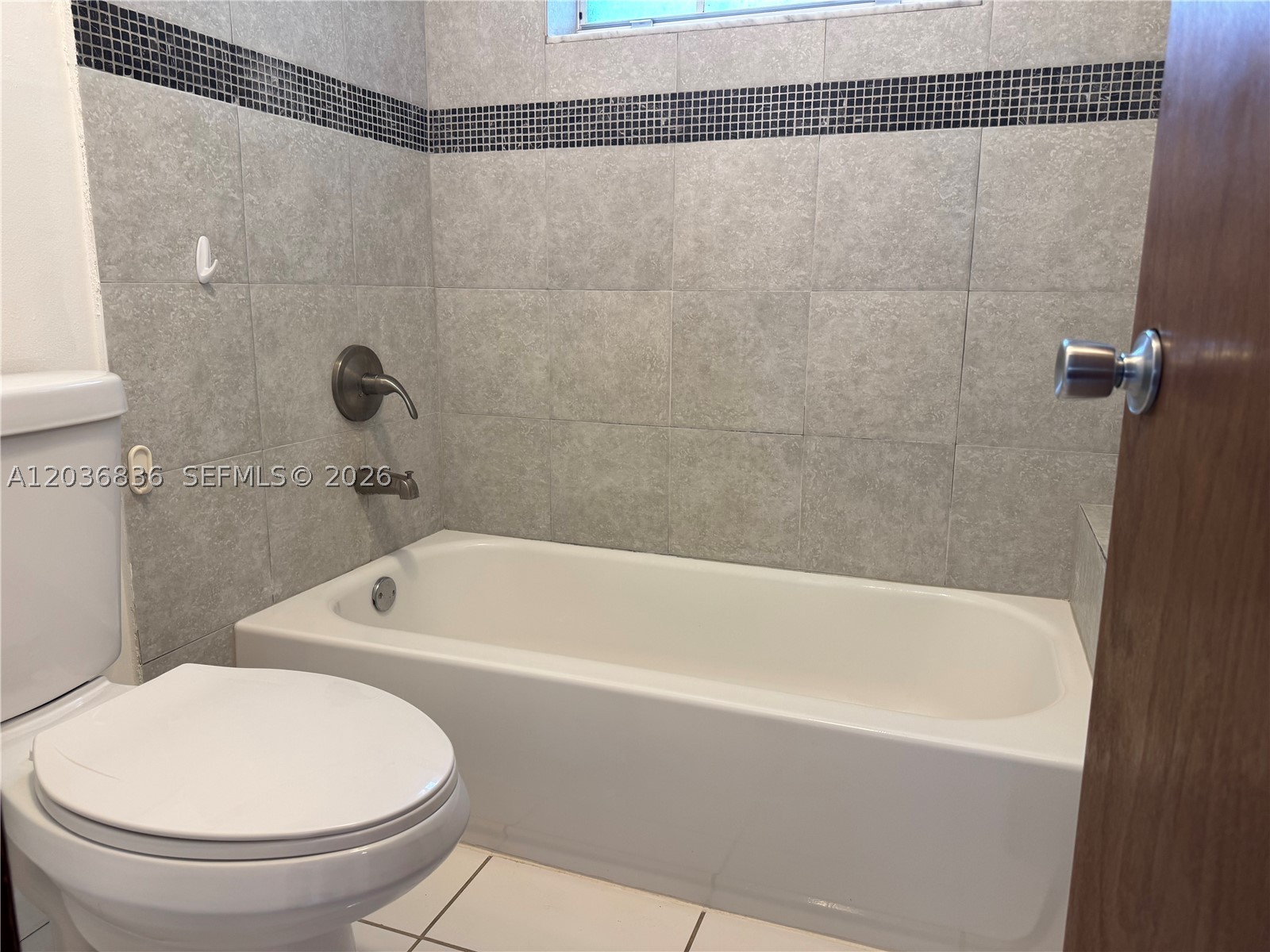 CENTENNIAL SEC 2 - Residential Lease