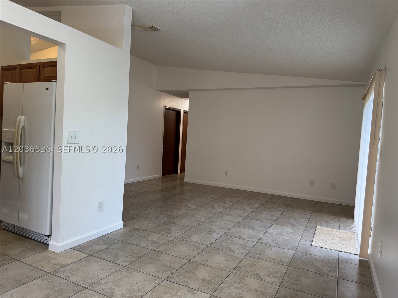 CENTENNIAL SEC 2 - Residential Lease