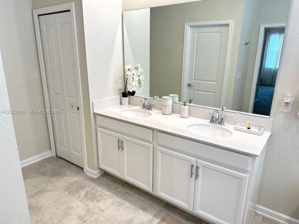 CHAMPIONSGATE CONDO NO 2 P - Residential
