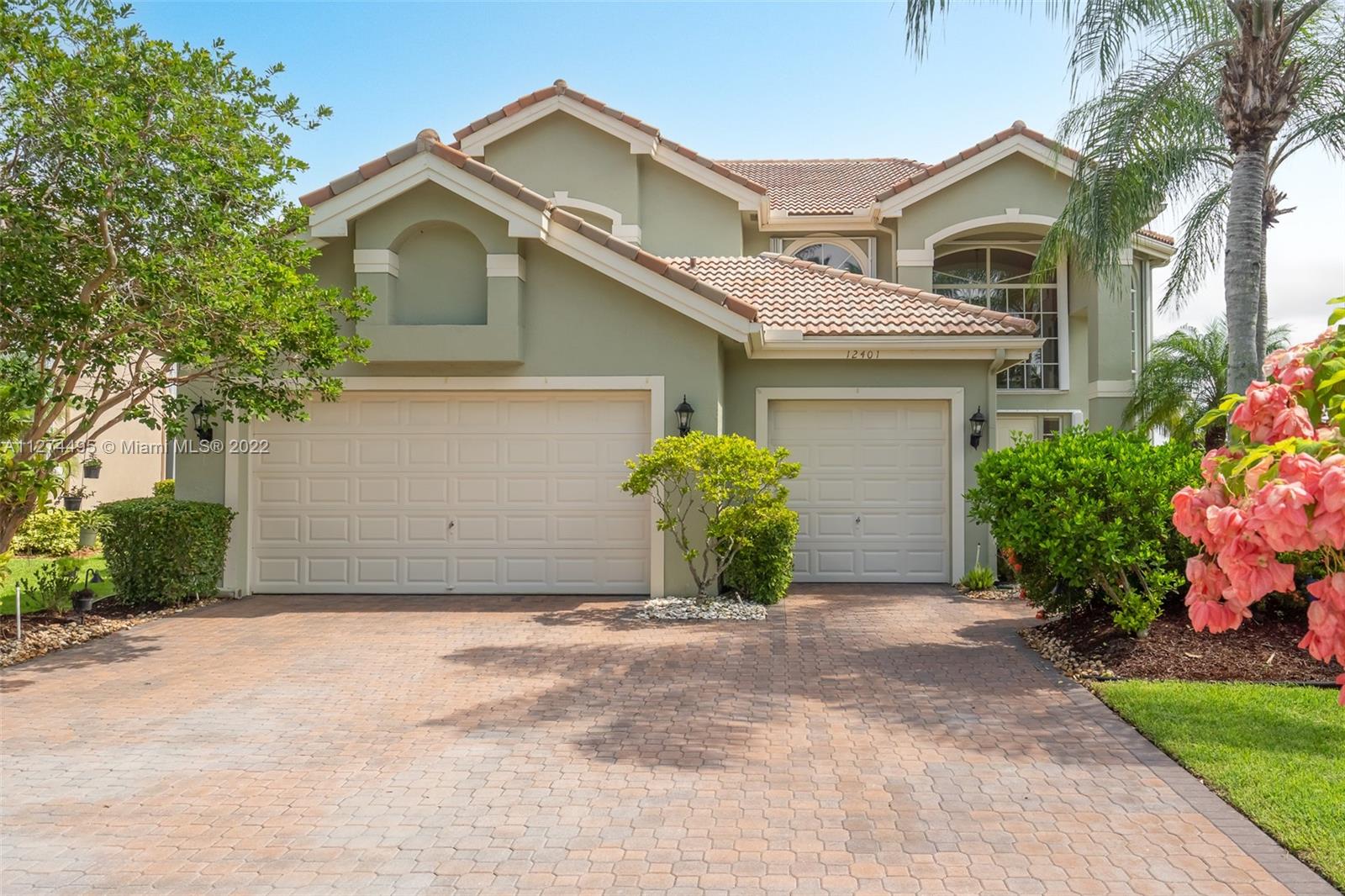 HERON BAY - Residential