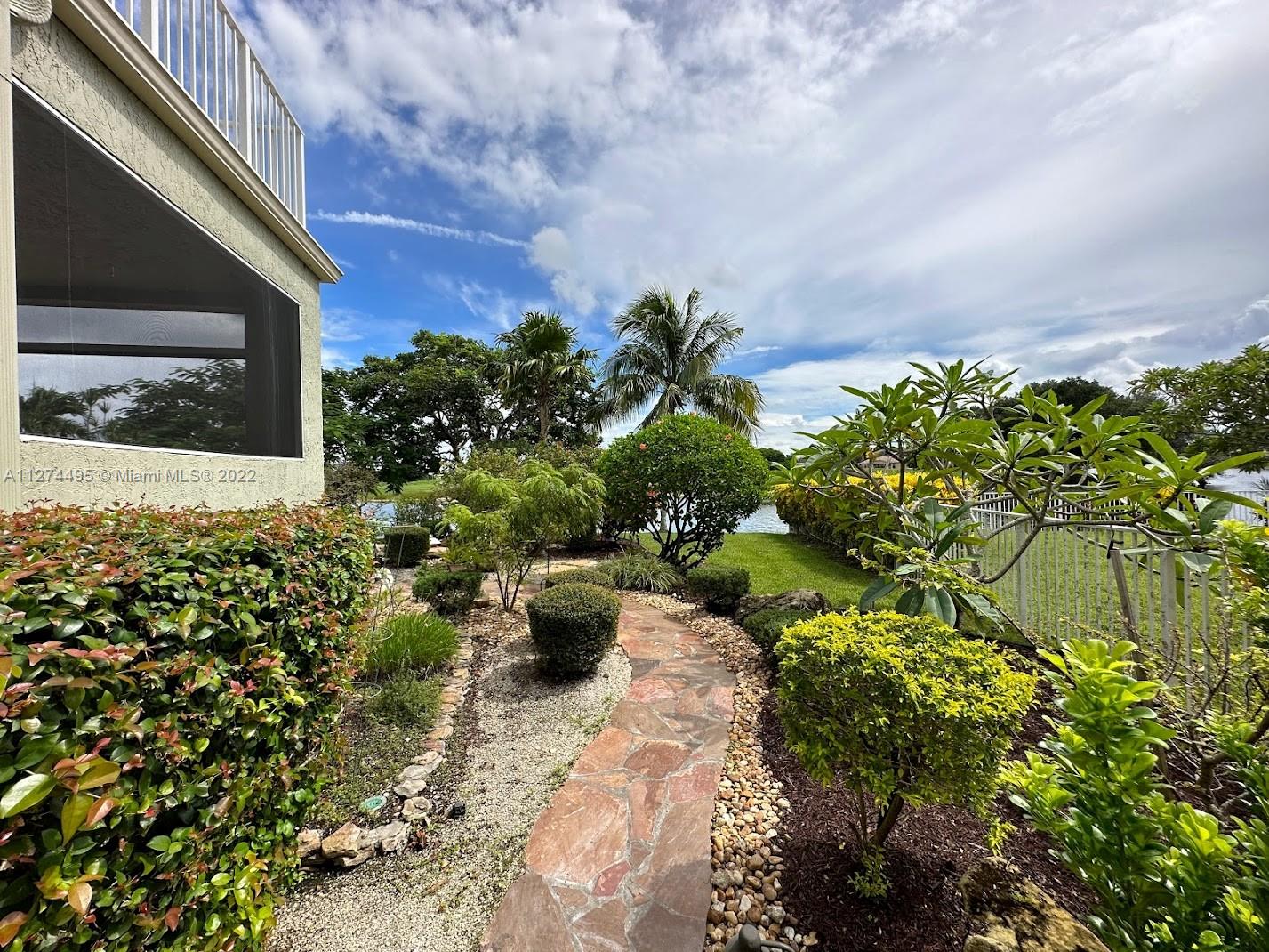 HERON BAY - Residential
