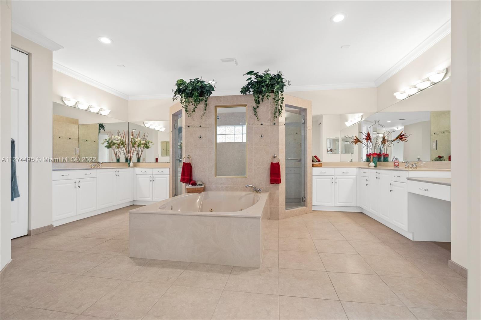 HERON BAY - Residential