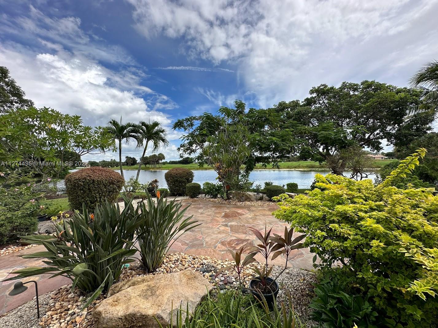 HERON BAY - Residential