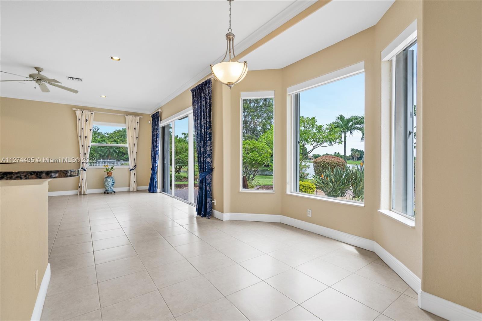 HERON BAY - Residential