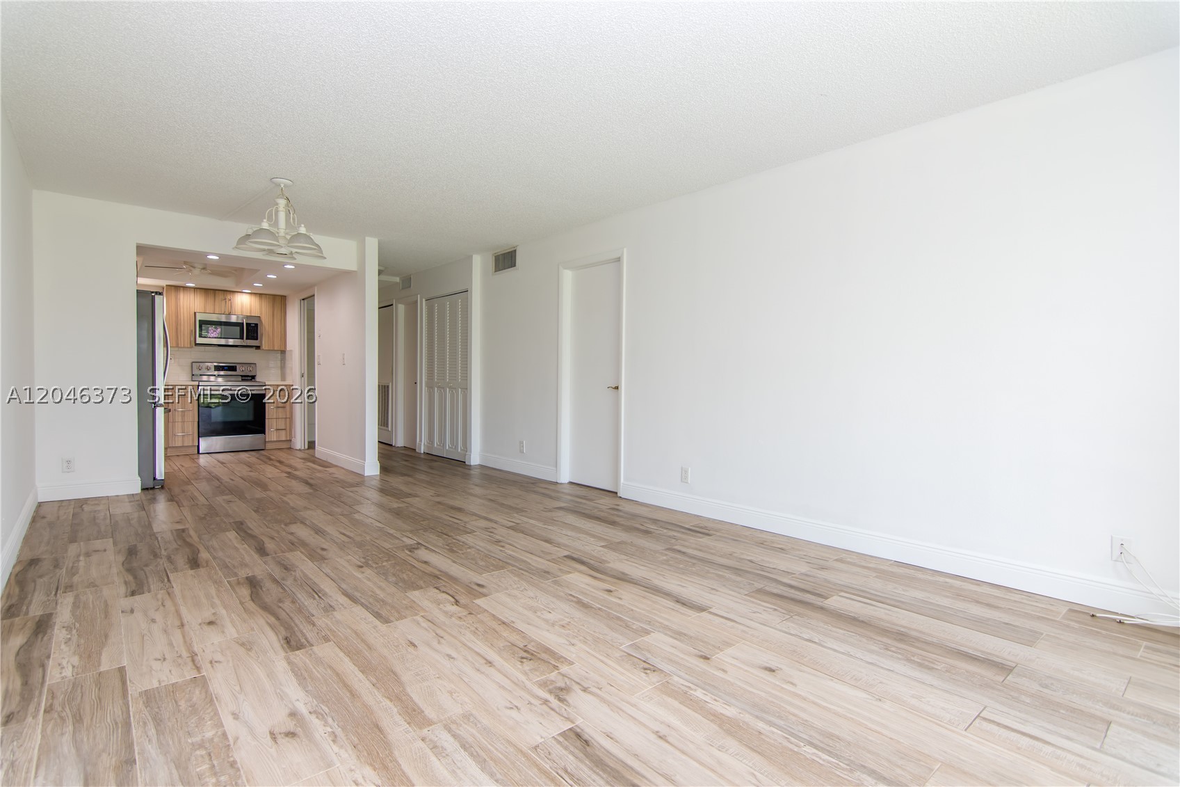 HOLLYBROOK GOLF AND - Residential