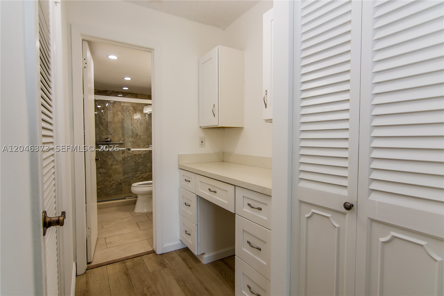 HOLLYBROOK GOLF AND - Residential