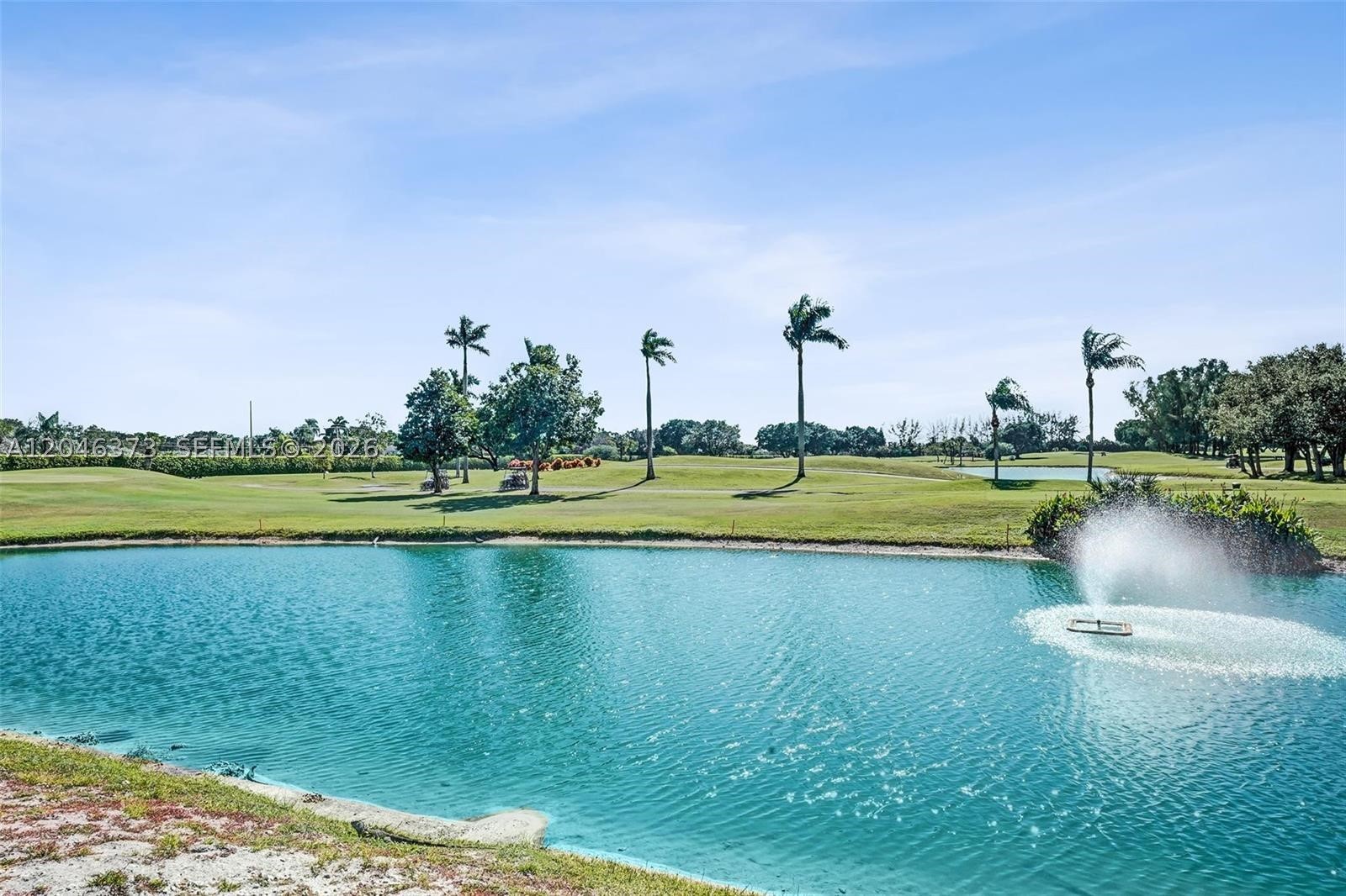 HOLLYBROOK GOLF AND - Residential