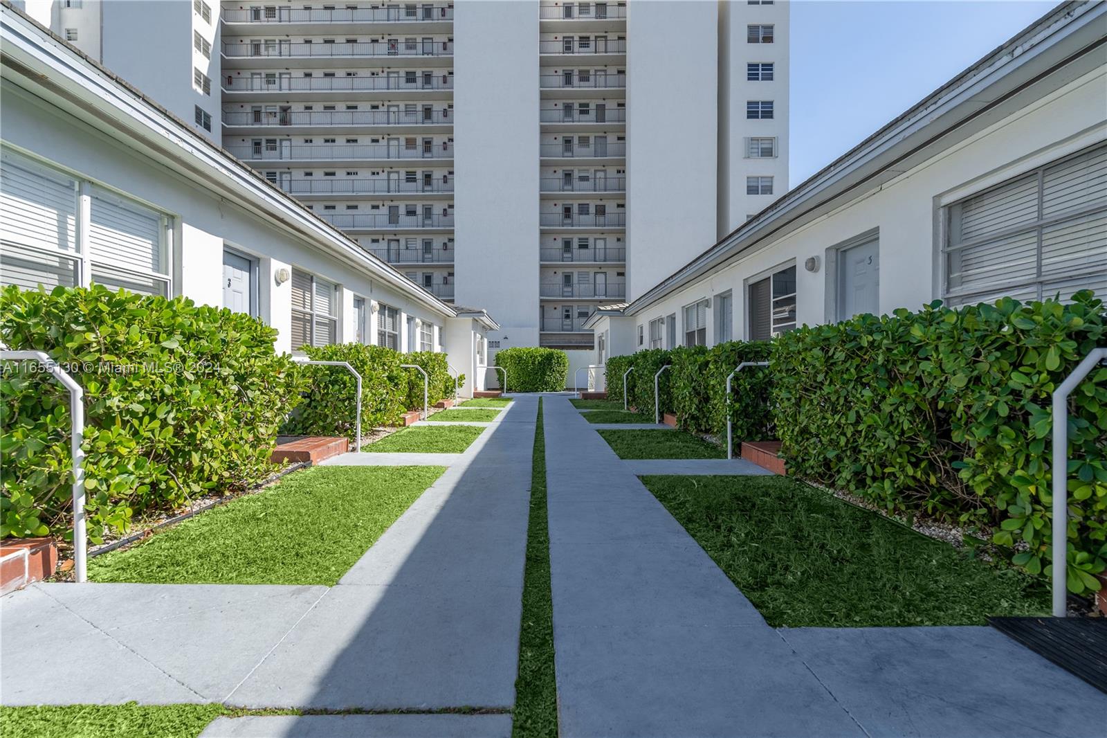 ALTOS DEL MAR NO 3 - Residential Lease