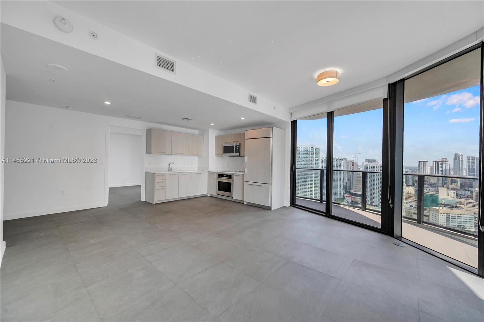 BRICKELL HEIGHTS EAST CON - Residential Lease