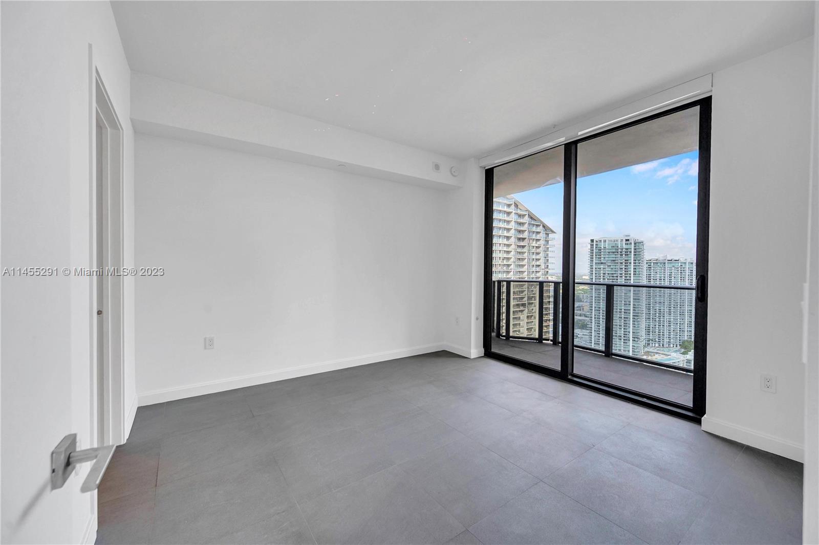 BRICKELL HEIGHTS EAST CON - Residential Lease