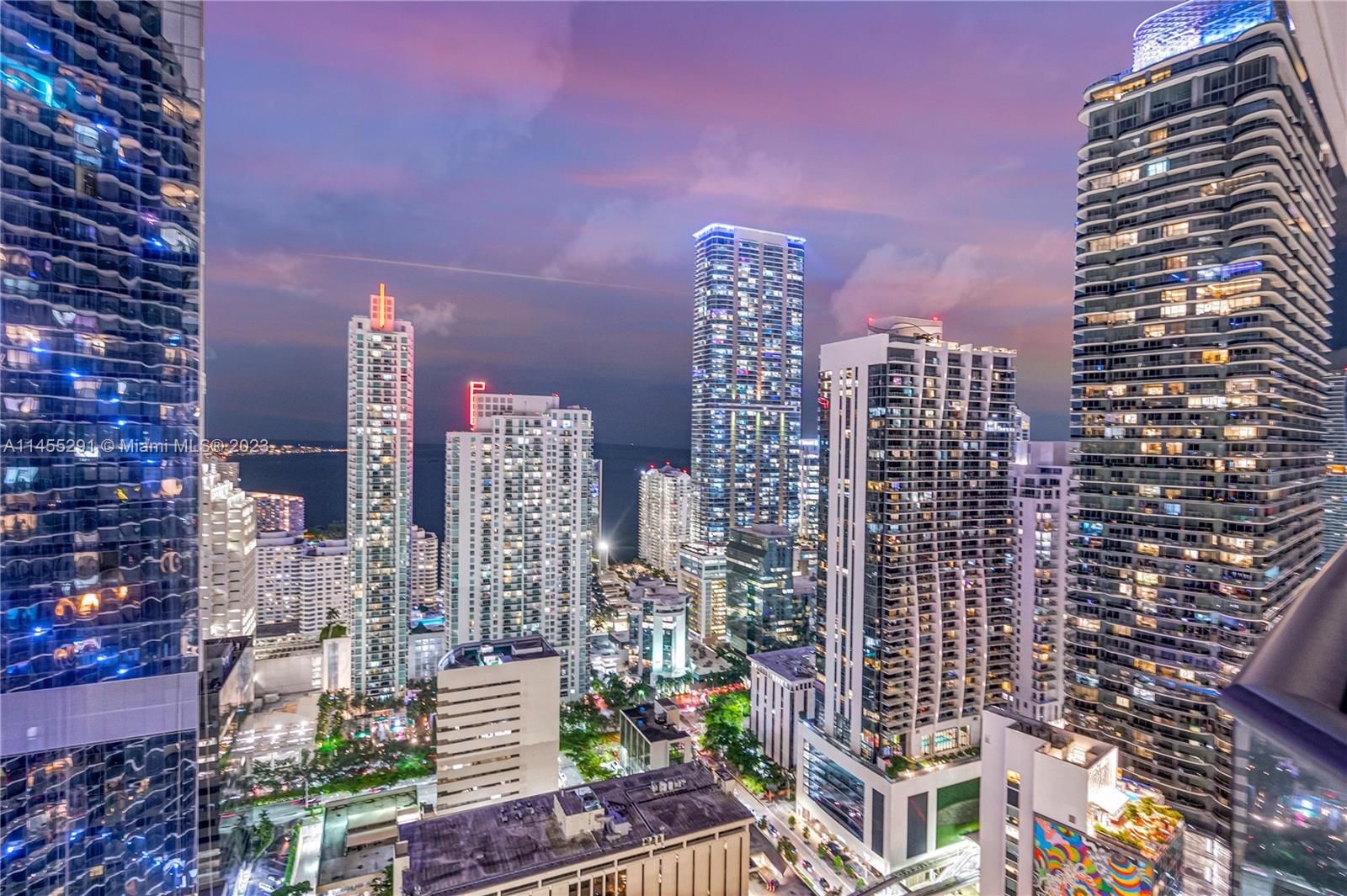 BRICKELL HEIGHTS EAST CON - Residential Lease