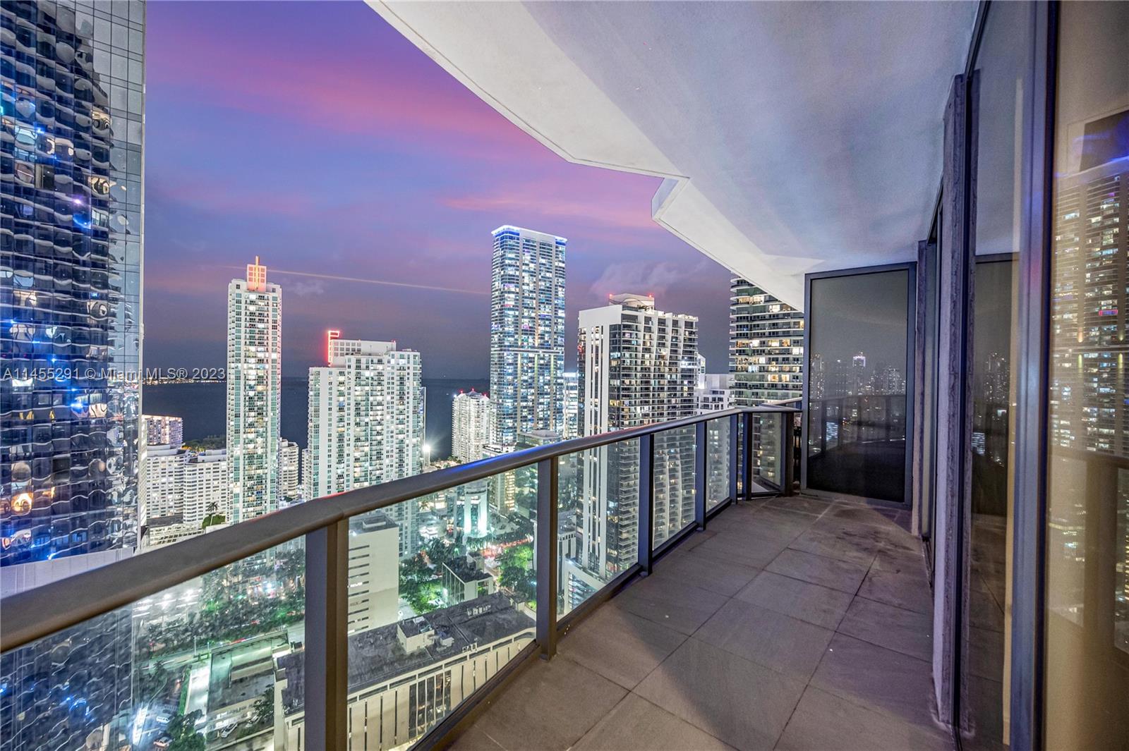 BRICKELL HEIGHTS EAST CON - Residential Lease