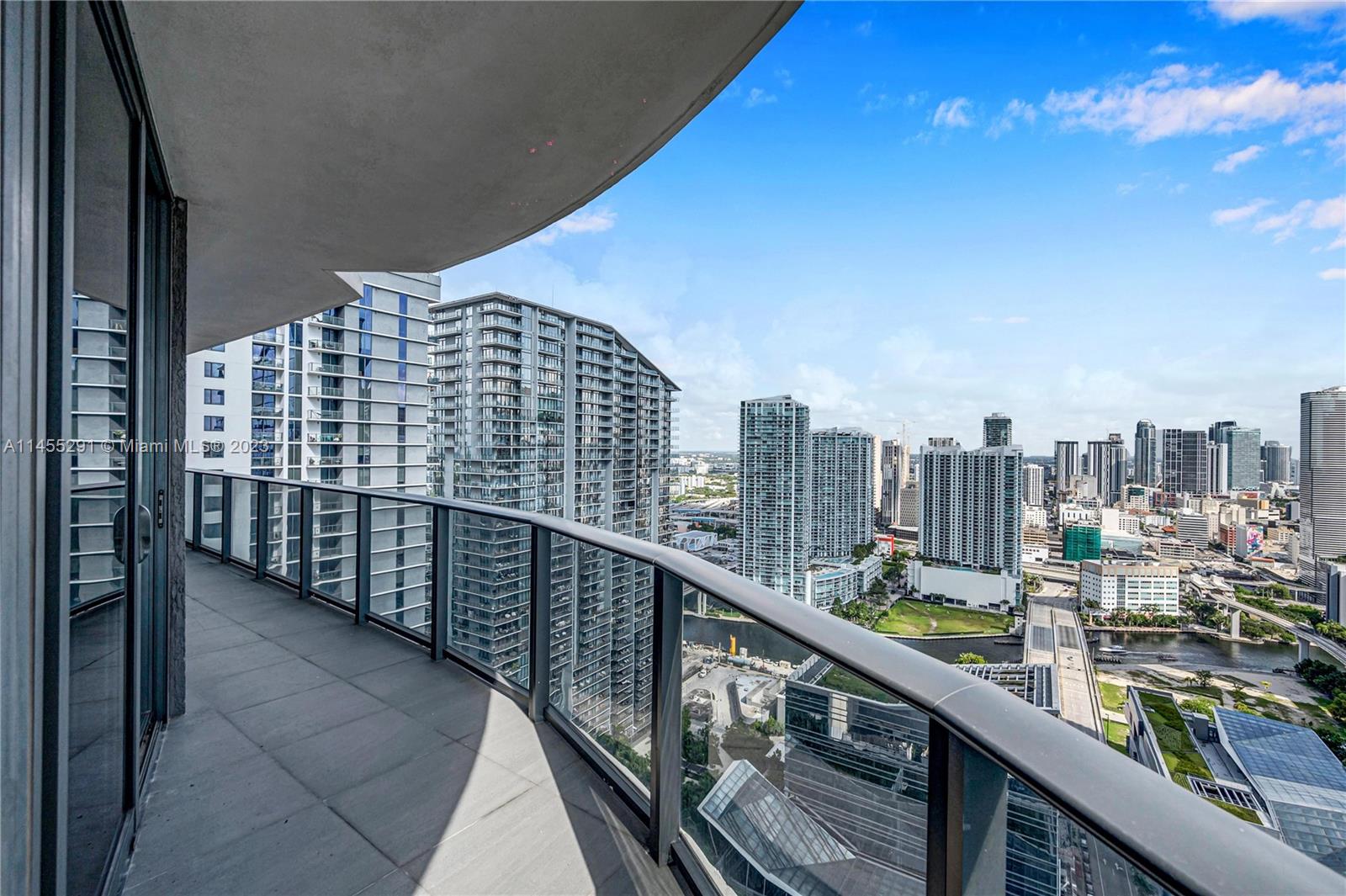 BRICKELL HEIGHTS EAST CON - Residential Lease