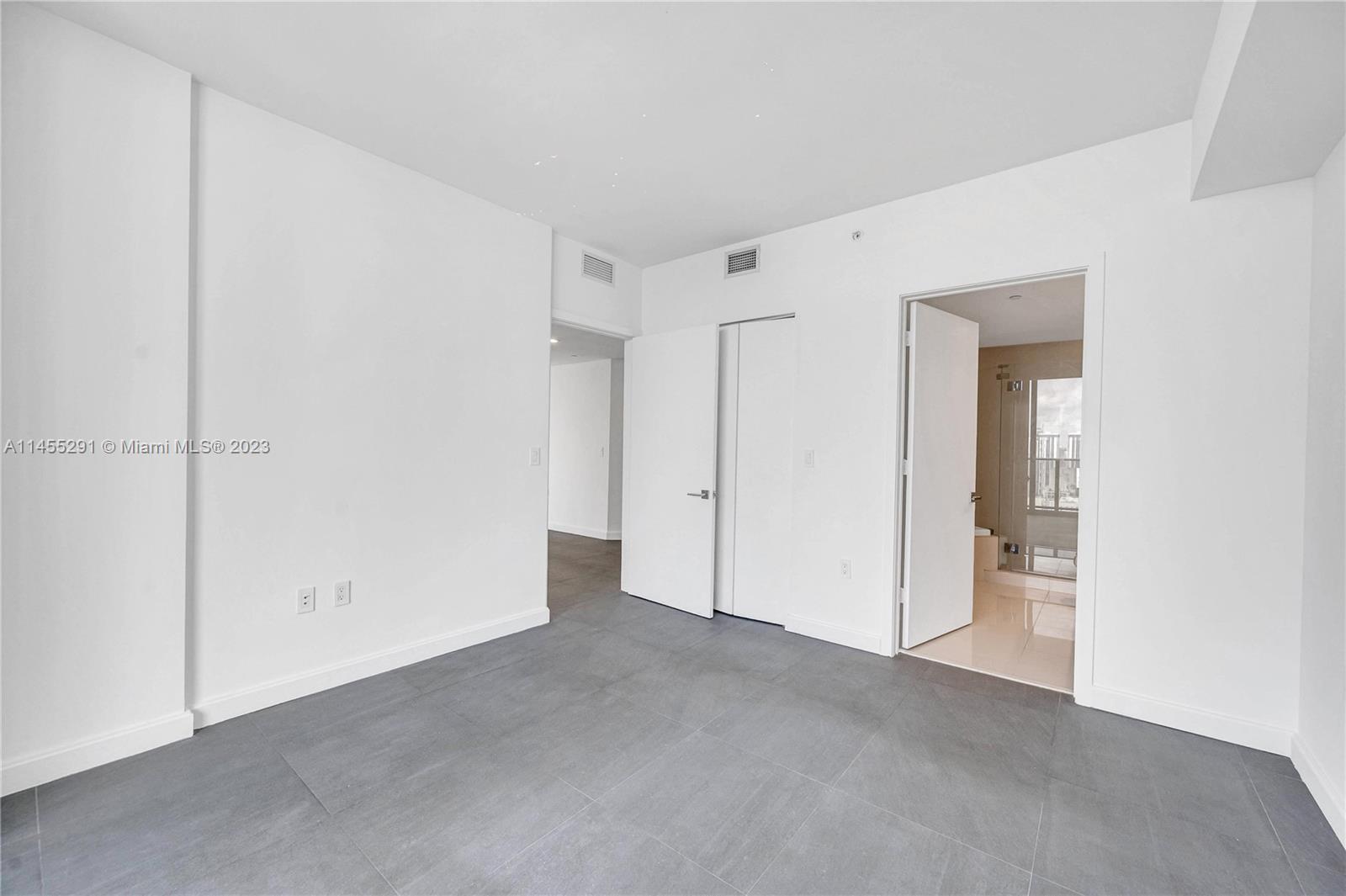 BRICKELL HEIGHTS EAST CON - Residential Lease