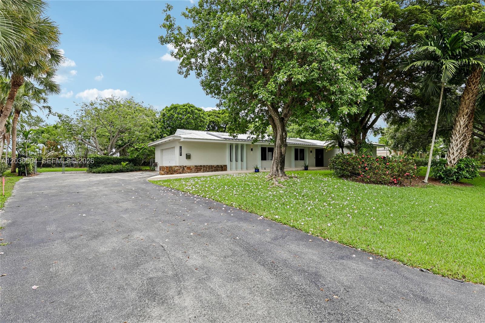 OLD CUTLER ESTATES SEC 1 - Residential