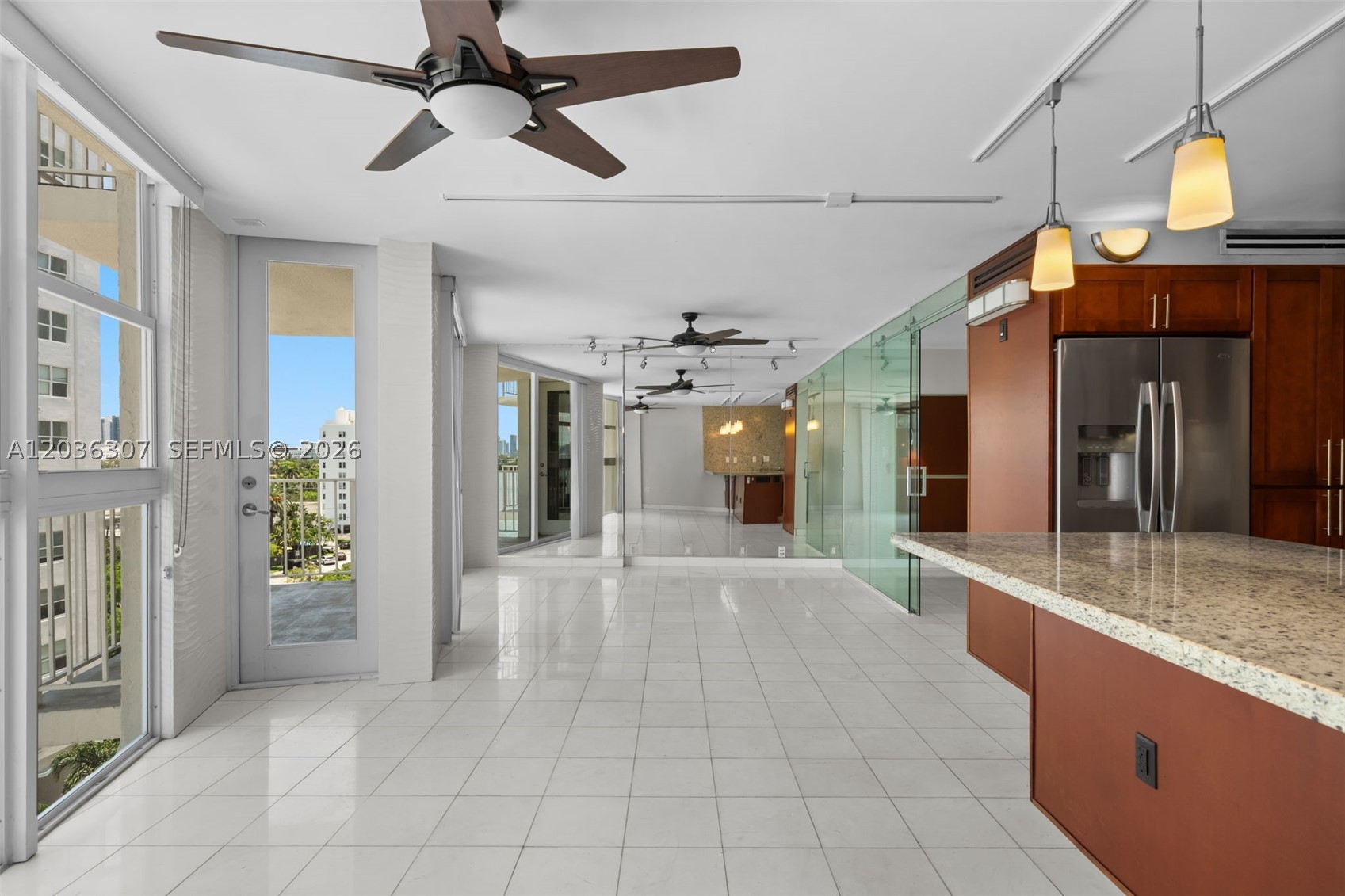 BAYVIEW TERR CONDO - Residential