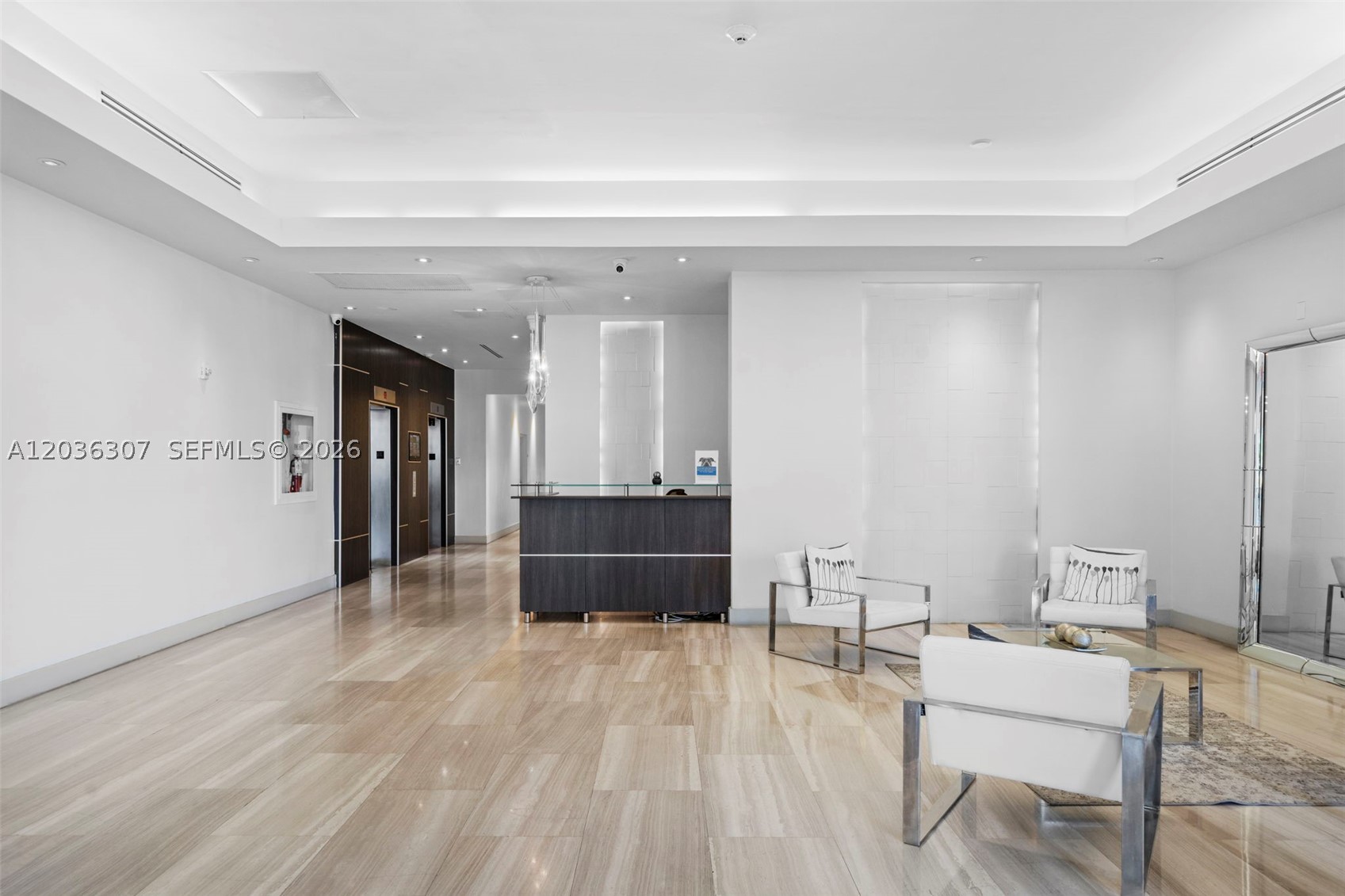 BAYVIEW TERR CONDO - Residential