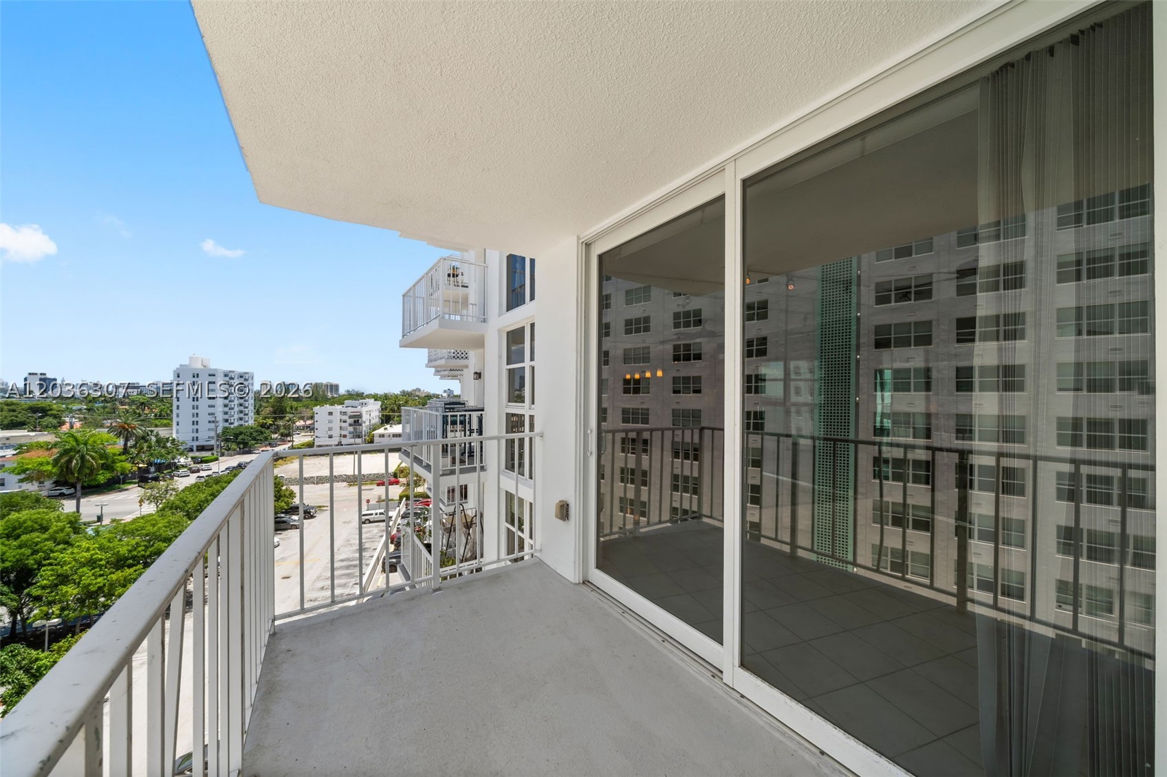 BAYVIEW TERR CONDO - Residential