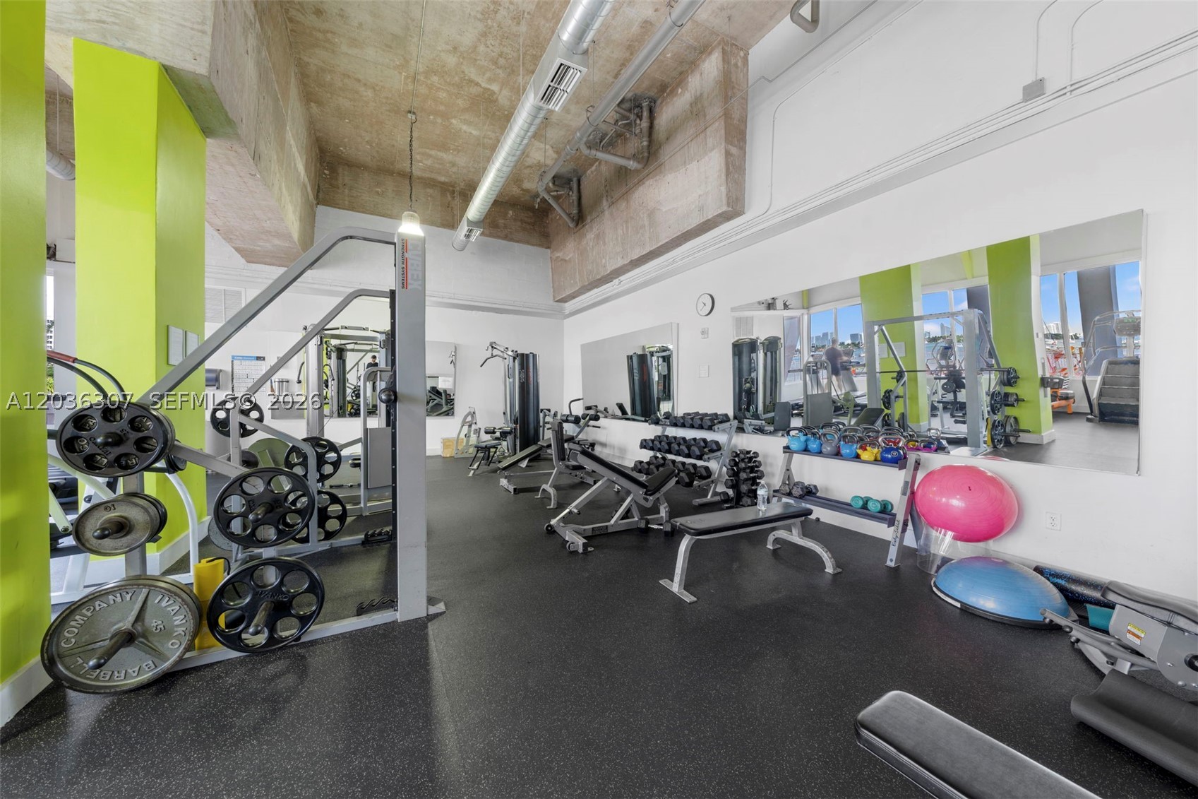 BAYVIEW TERR CONDO - Residential