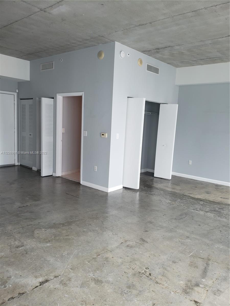 THE LOFT DOWNTOWN II COND - Residential Lease
