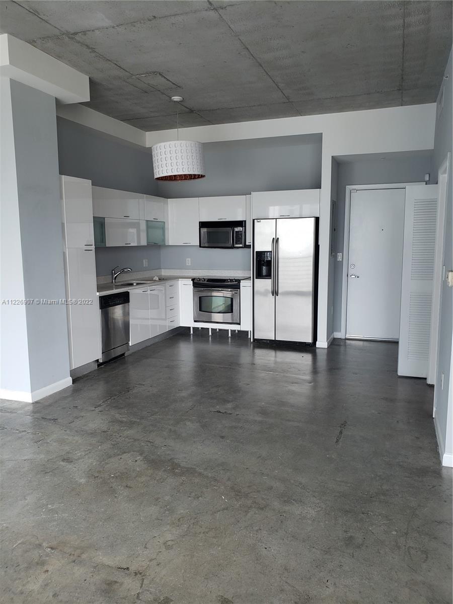 THE LOFT DOWNTOWN II COND - Residential Lease