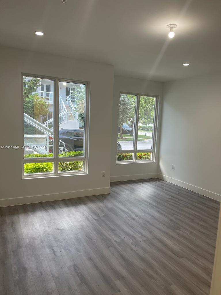 LANDMARK AT DORAL CONDO N - Residential Lease