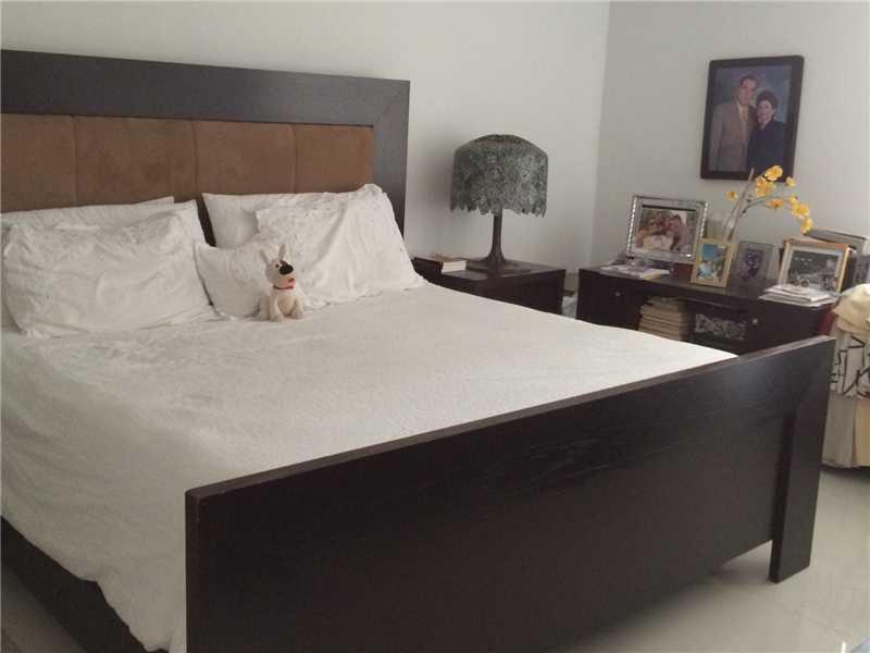 PARC CENTRAL AVENTURA EAS - Residential Lease