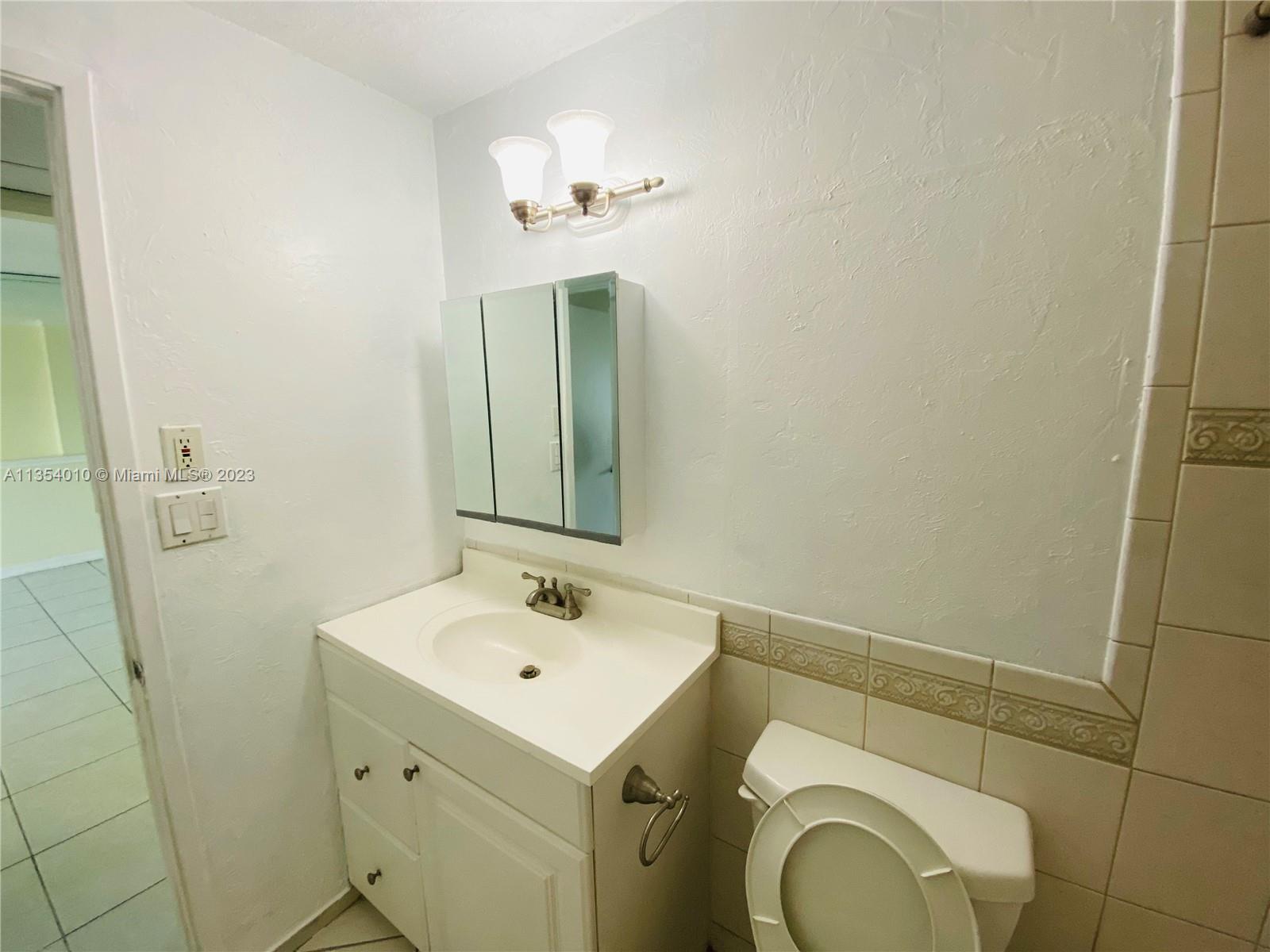 COASTAL TOWERS CONDO - Residential Lease