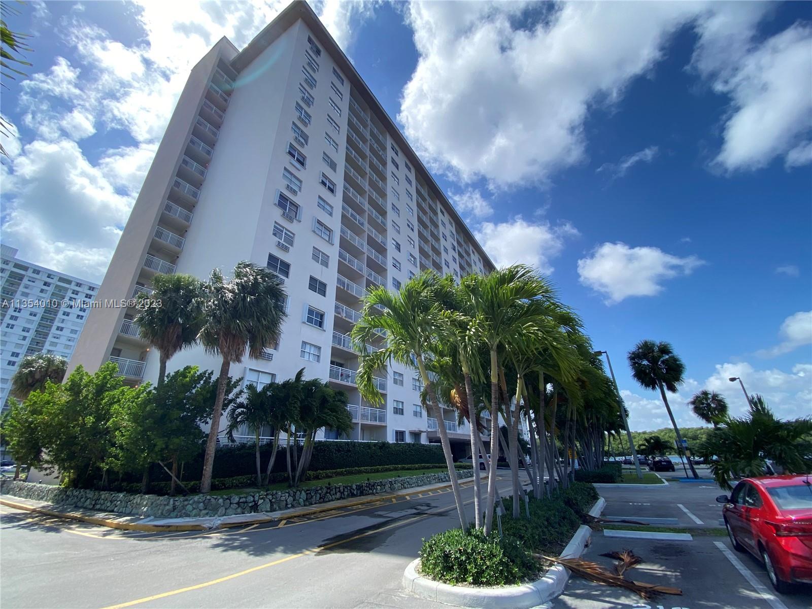 COASTAL TOWERS CONDO - Residential Lease