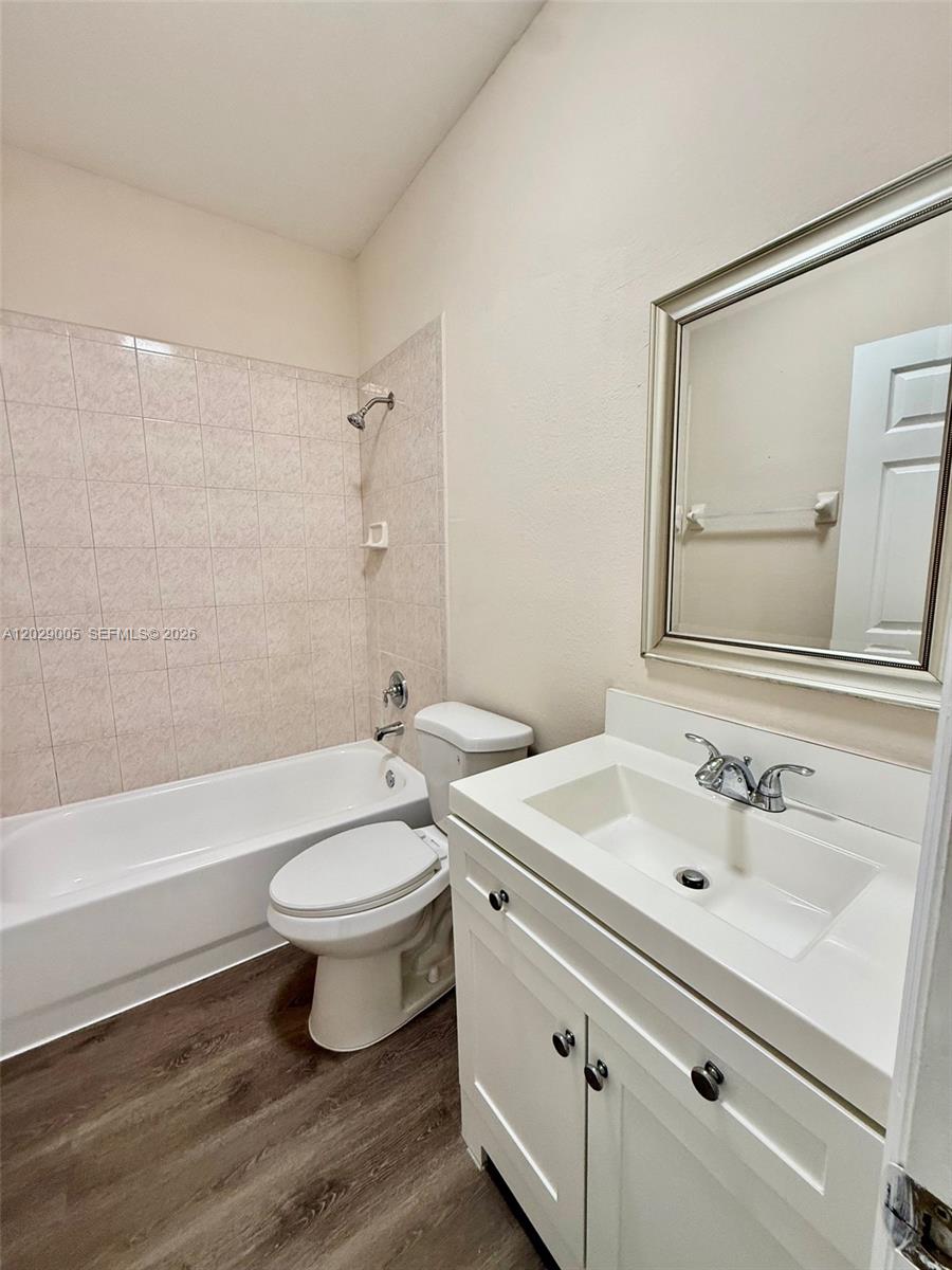 KENDALLAND - Residential Lease