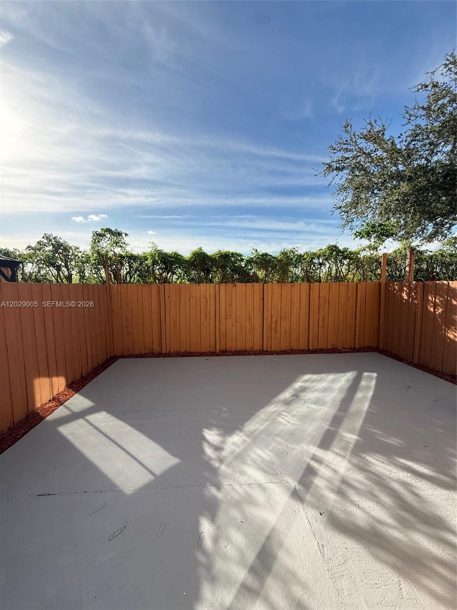 KENDALLAND - Residential Lease
