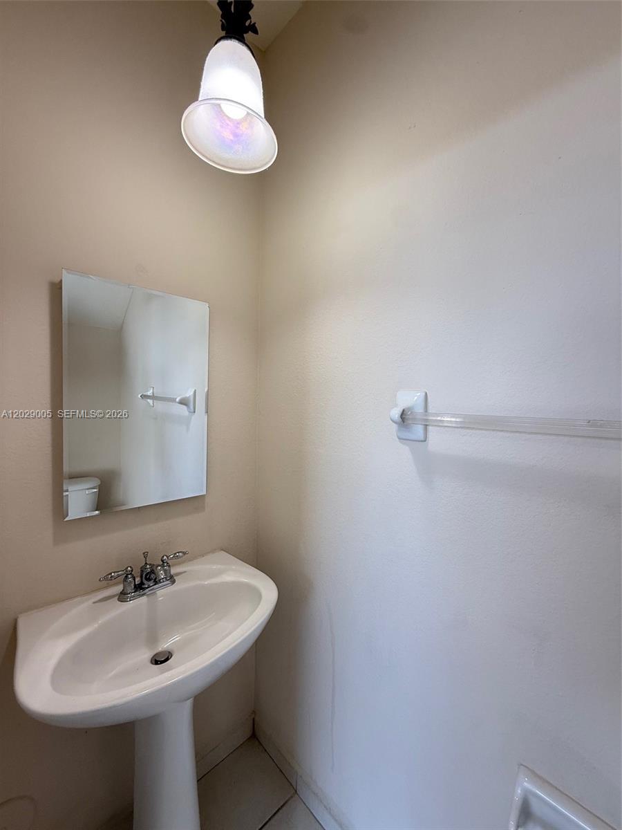 KENDALLAND - Residential Lease