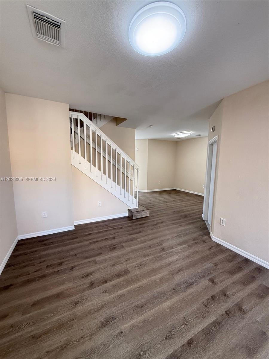 KENDALLAND - Residential Lease