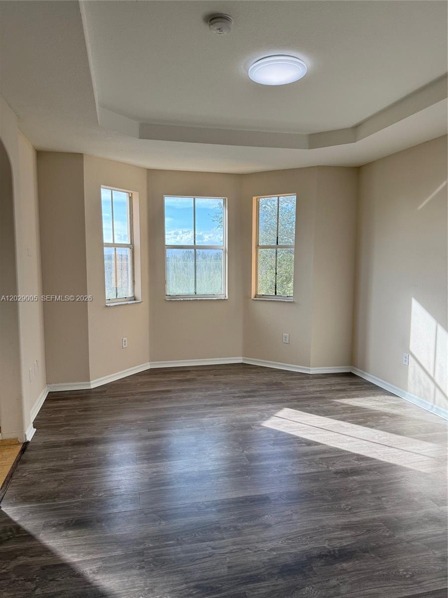 KENDALLAND - Residential Lease
