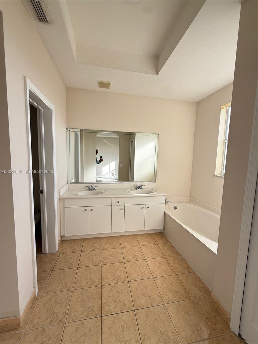KENDALLAND - Residential Lease