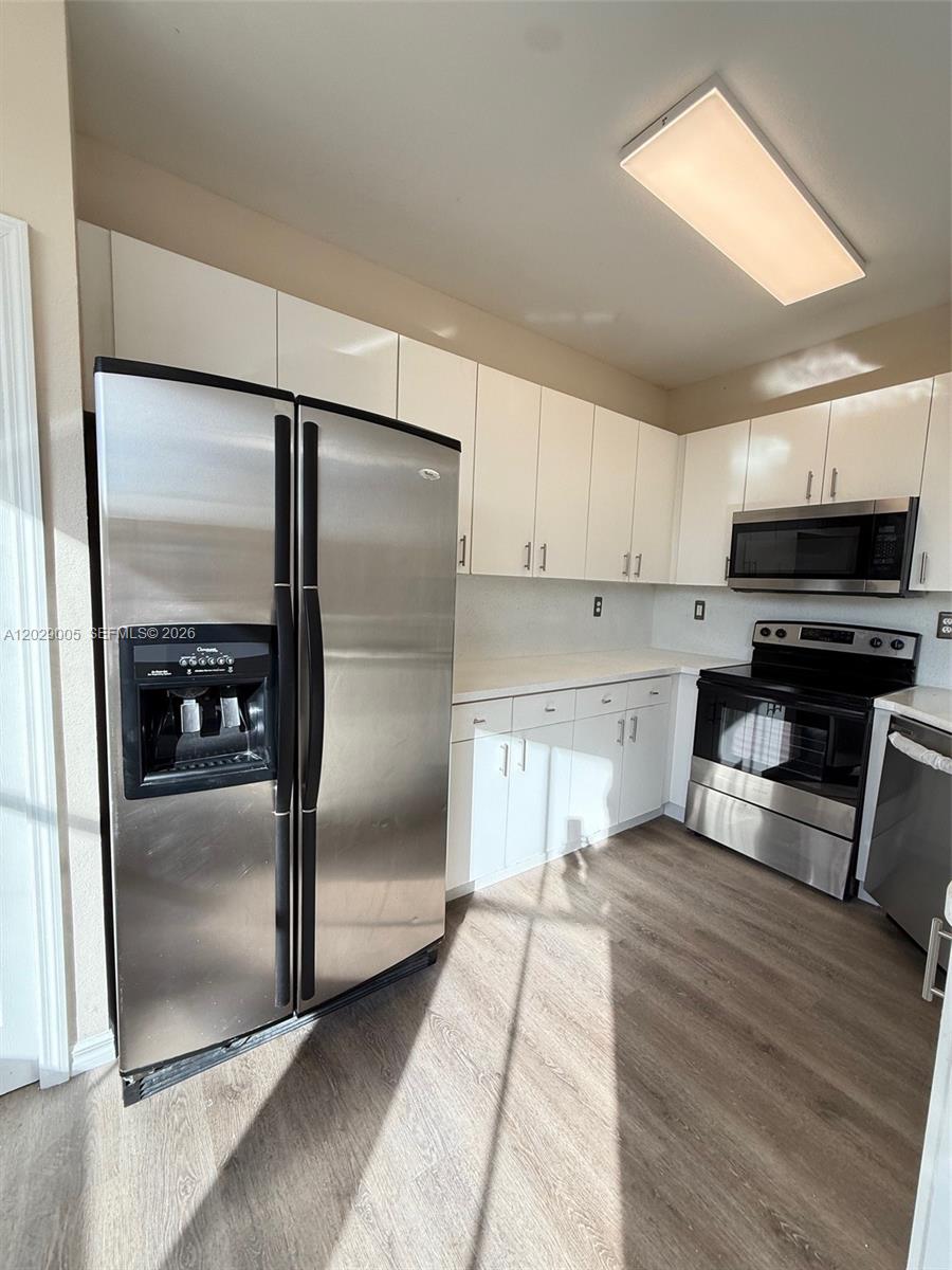 KENDALLAND - Residential Lease