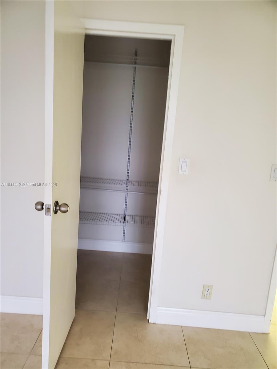 DESOTO PARK CONDO - Residential Lease