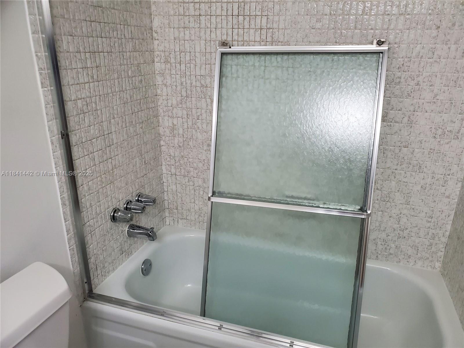 DESOTO PARK CONDO - Residential Lease