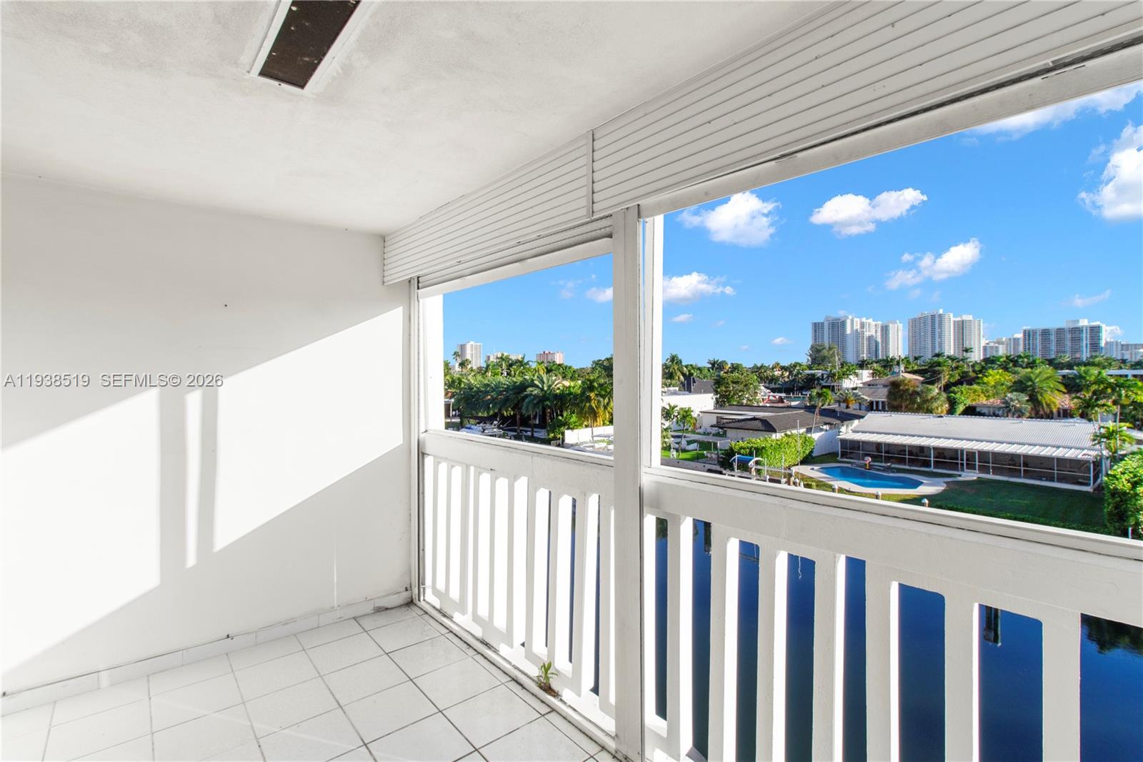 ISLE OF PARADISE CO-OP F - Residential