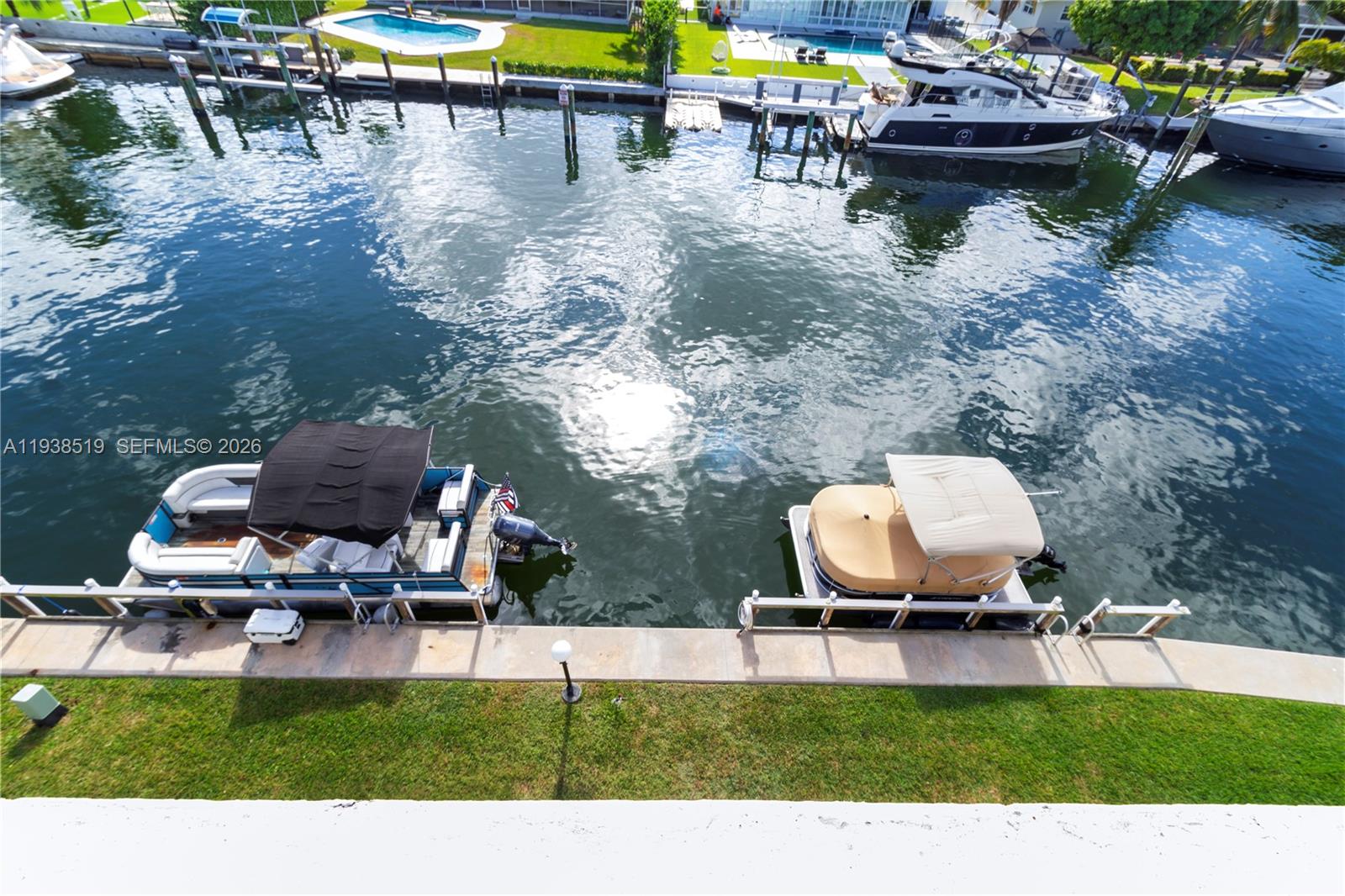 ISLE OF PARADISE CO-OP F - Residential