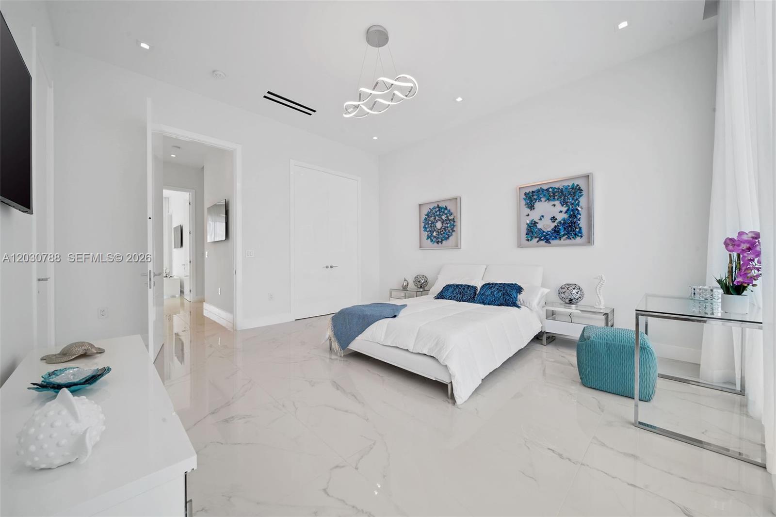 GOLDEN SHORES OCEAN BLVD - Residential Lease