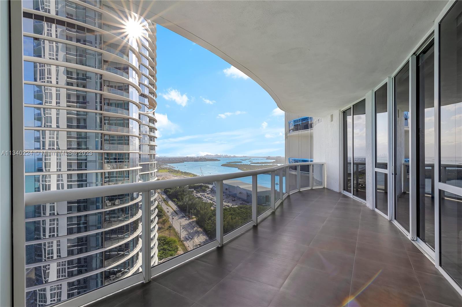 TDR TOWER III CONDO - Residential