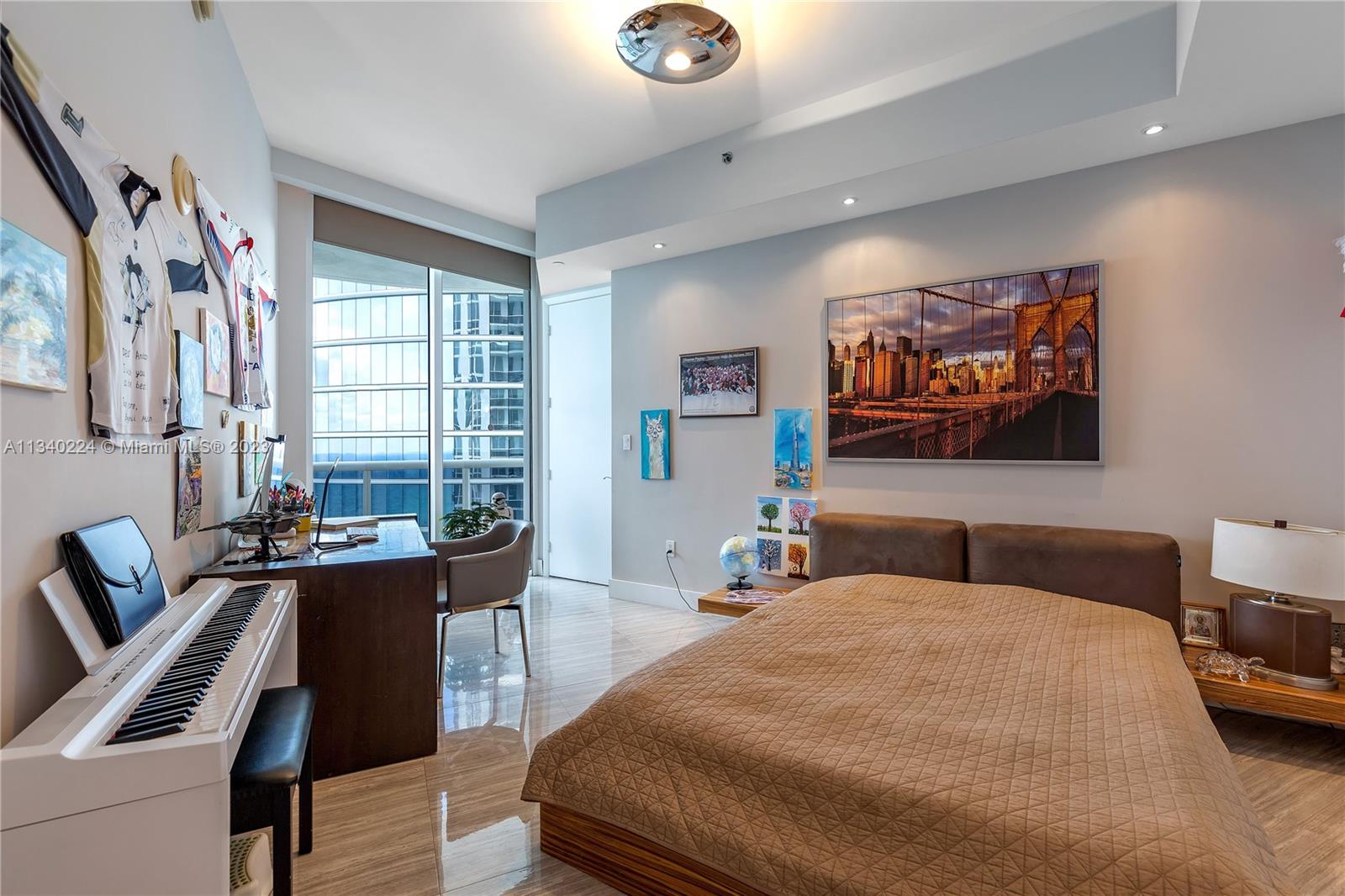 TDR TOWER III CONDO - Residential